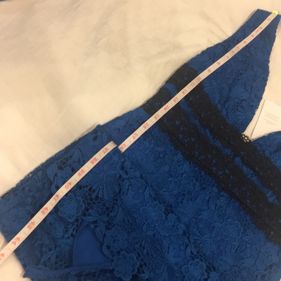 NEW.  Lace evening dress 🔥 - Picture 8 of 8